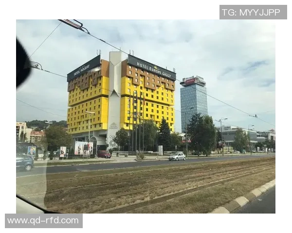 怀旧足球风潮回归 80后球星卡组重温经典足坛记忆